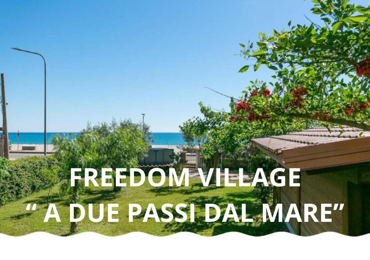 Freedom Village Soverato Marina Exterior photo